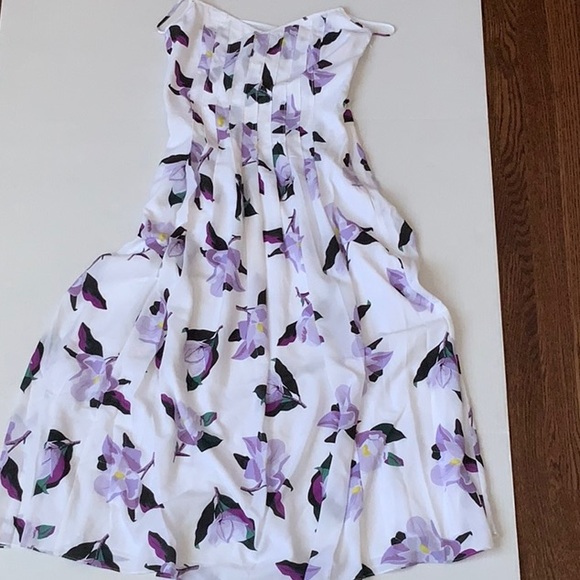 NWOT Banana Republic Light Floral Pattern - Size 4 - Picture 5 of 11